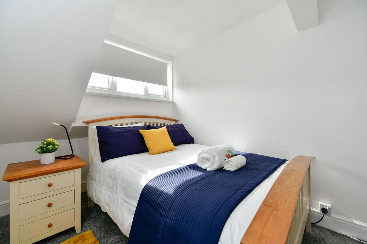 Spacious 2 Bedroom Apartment In The Heart Mumbles Dış mekan fotoğraf